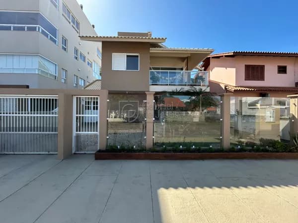 Casa quadra-mar nos Açores