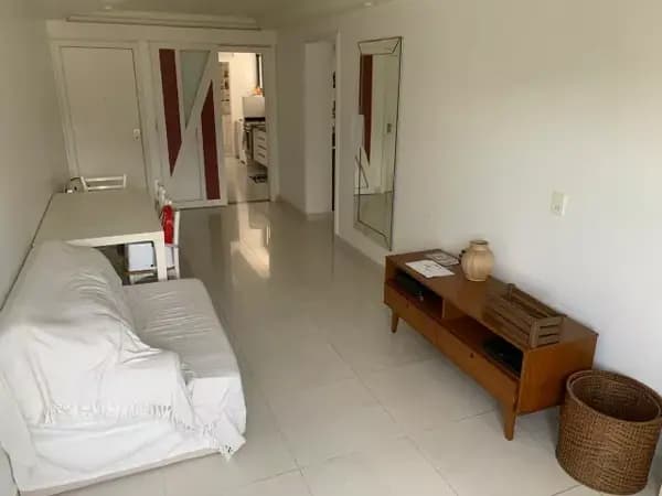 Apartamento à venda no bairro Stiep em Salvador/BA