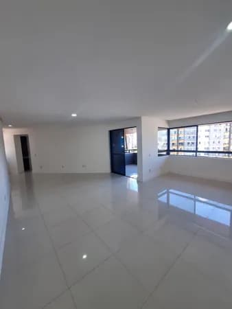 Apartamento 4/4, sendo 02 suítes na Pituba