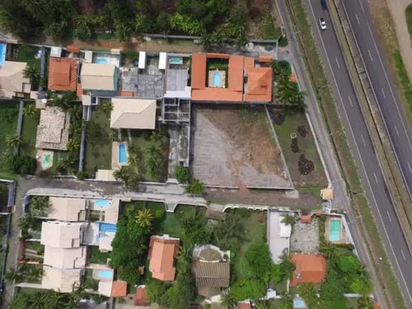 Terreno à venda no bairro Barra do Jacuípe em Camaçari/BA