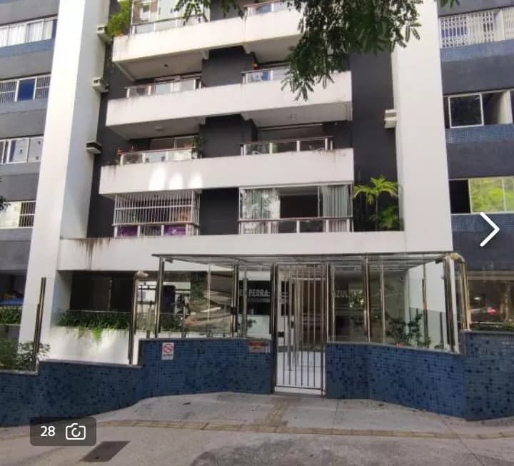 Apartamento à venda no bairro Candeal em Salvador/BA