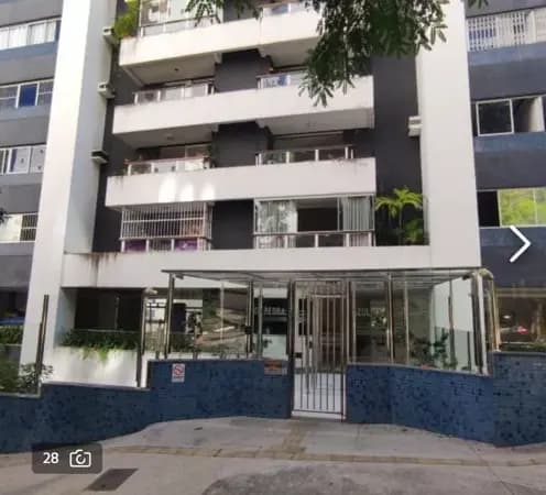 Apartamento à venda no bairro Candeal em Salvador/BA