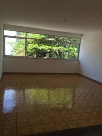 Garagem para alugar no bairro Pituba em Salvador/BA