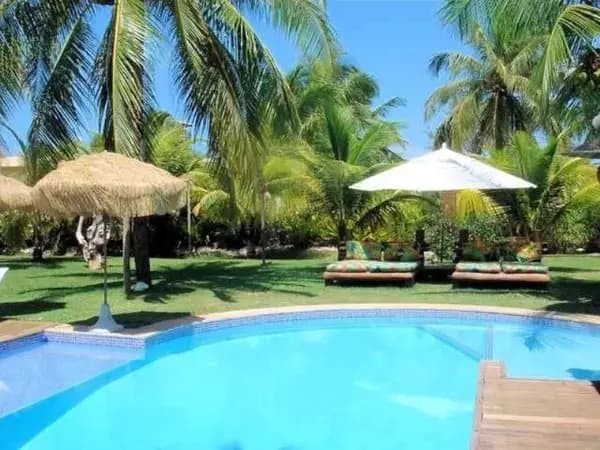 Casa para alugar no bairro Busca Vida em Camaçari/BA