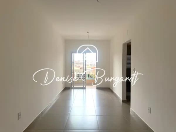 Apartamento à Venda no Sumarezinho