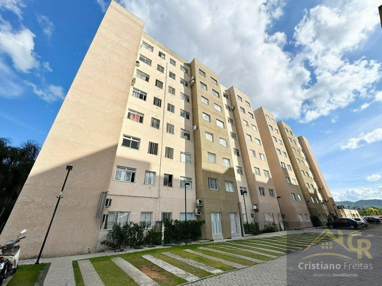 Apartamento com 02 dormitórios no bairro Bela Vista, em Palhoça.