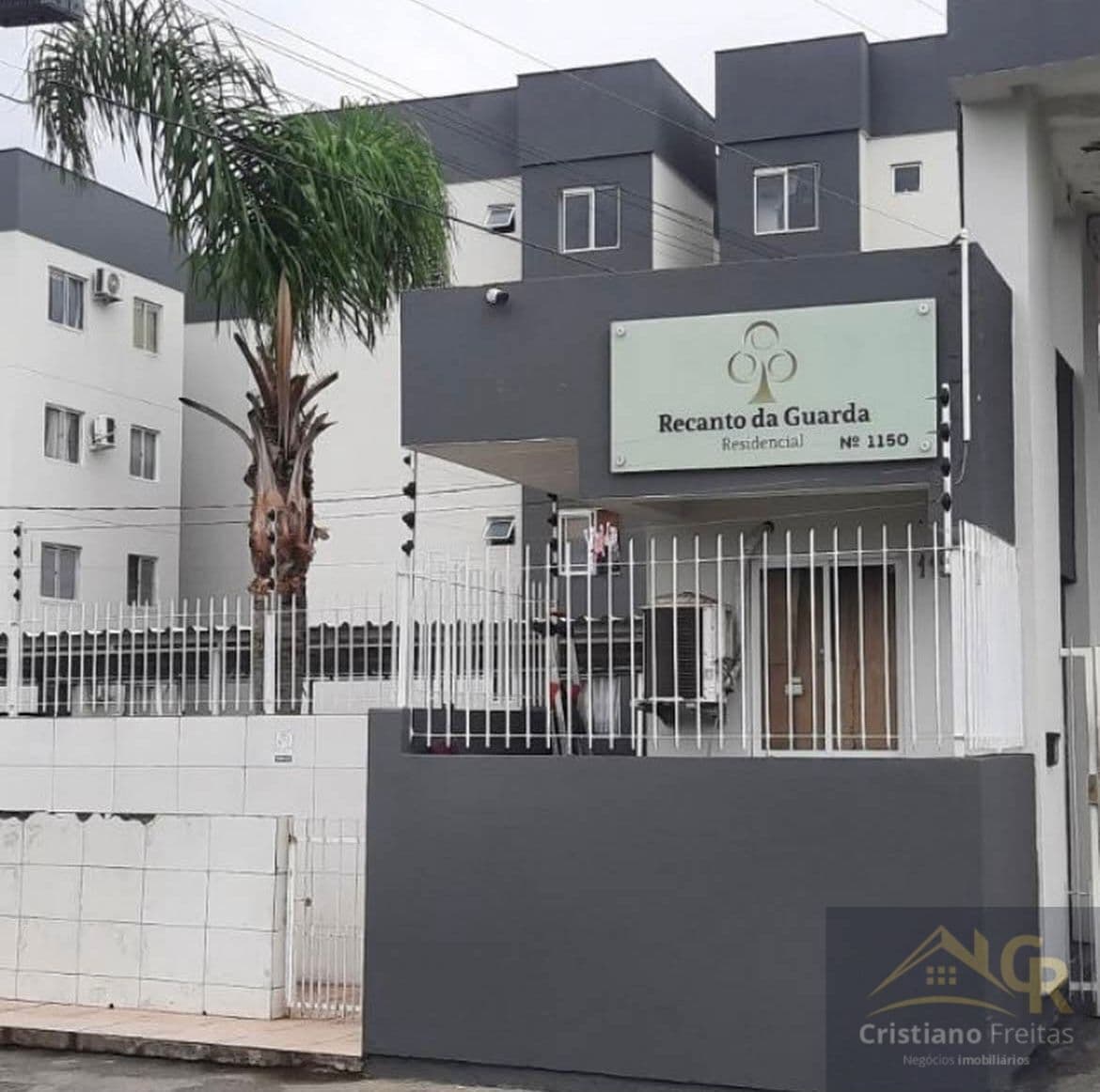 Apartamento 2 dormitórios na Guarda do Cubatão, Palhoça/SC