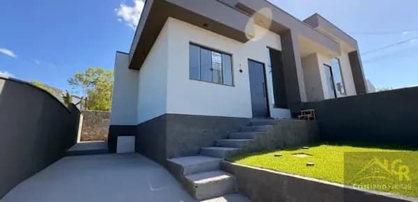 Casa com 2 dormitórios no Loteamento Jardins em Palhoça / SC