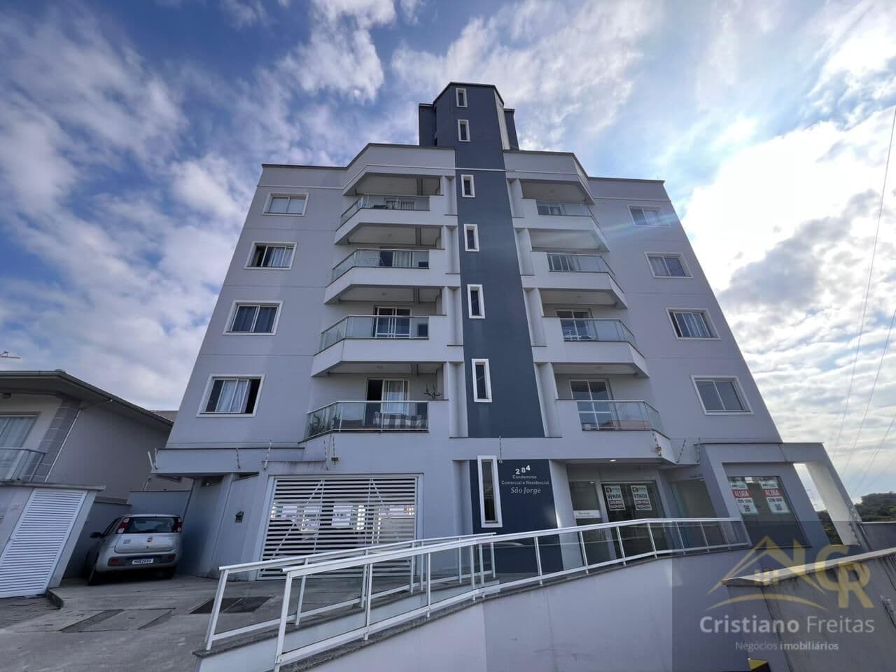 Apartamento 2 dormitórios sendo 1 suíte no bairro Pagani - Palhoça
