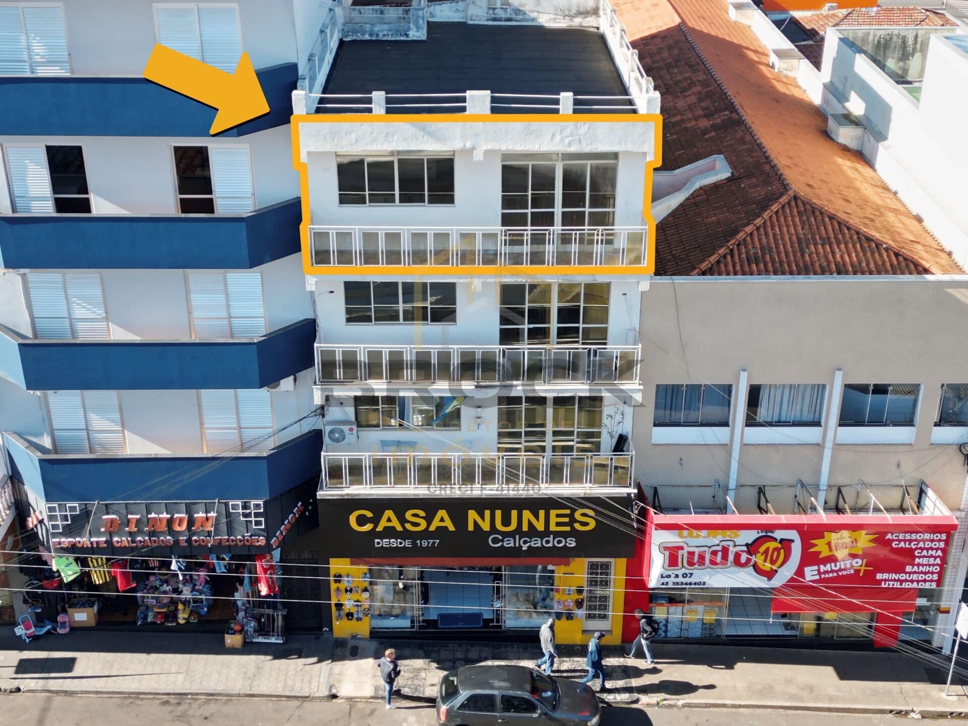APARTAMENTO AMPLO COM 3 QUARTOS (1 SUÍTE) E VARANDA – 3º ANDAR