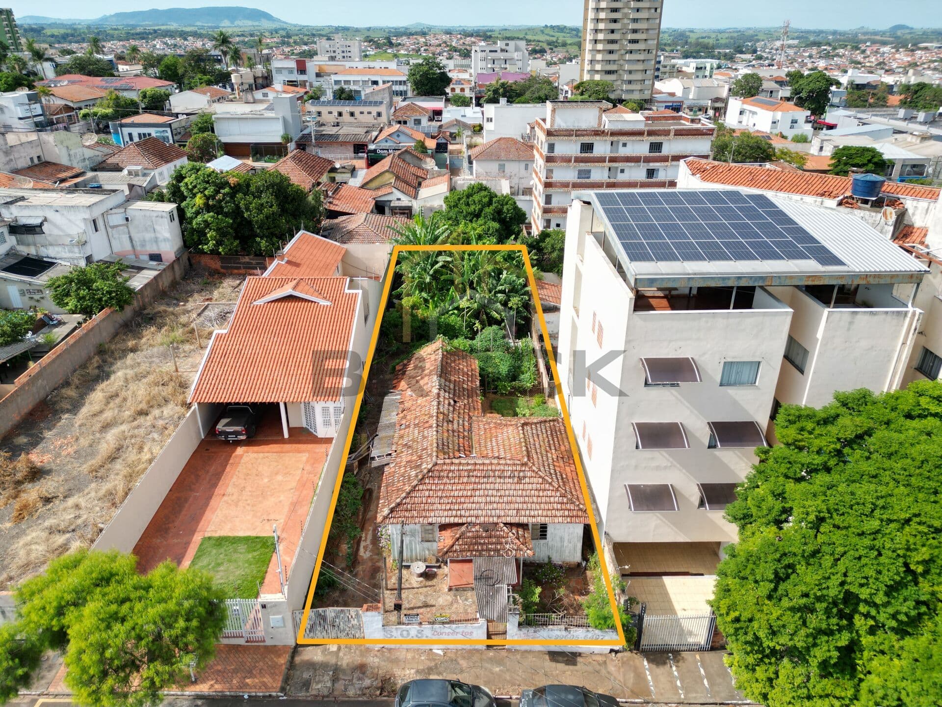 (OPORTUNIDADE) TERRENO COM 580M2 NO CENTRO