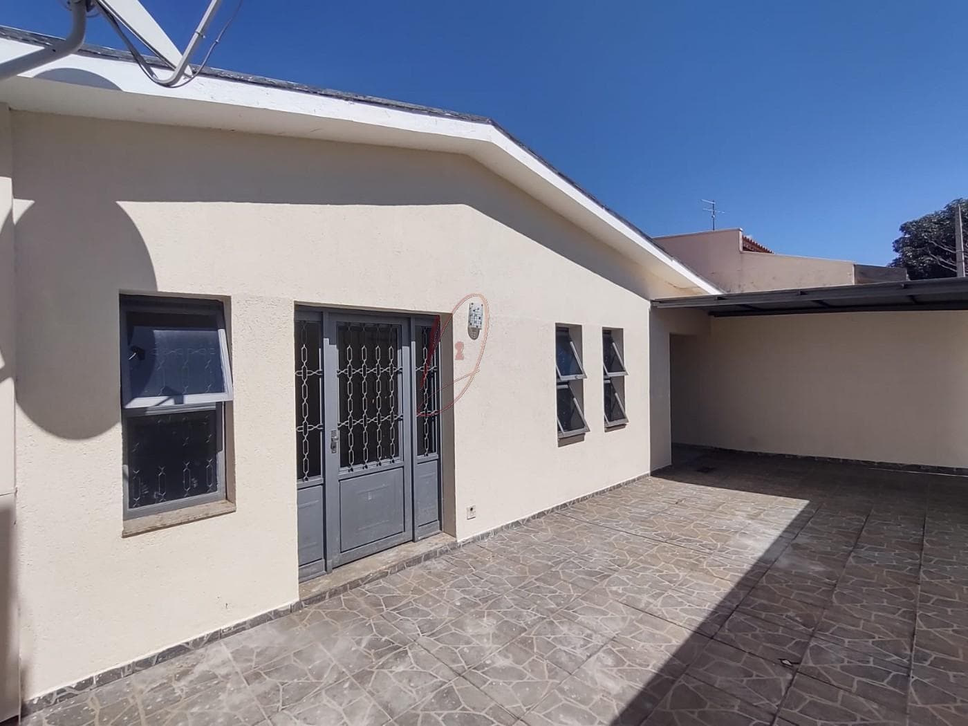 Casa à venda no bairro Jardim do Lago em Campinas/SP