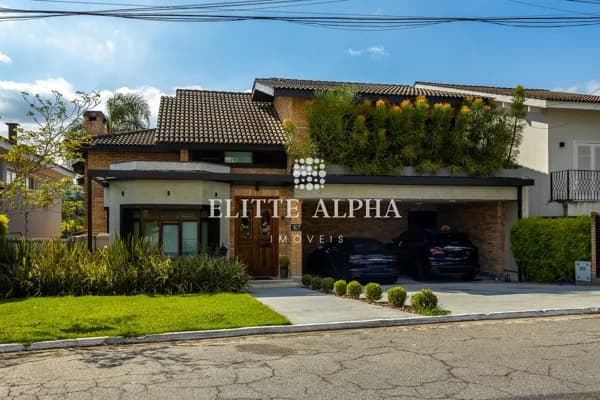 Casa Exclusiva à Venda no Alphaville Residencial 11