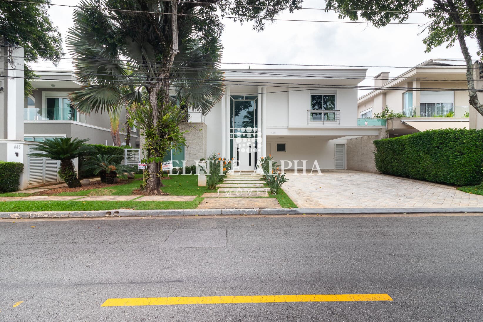 🏡 Casa à venda no Alphaville Residencial 1 – Alto Padrão