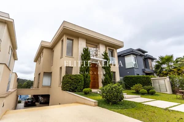 Casa Exclusiva no Villa Solaia – Sofisticação, Conforto e Vista Deslumbrante