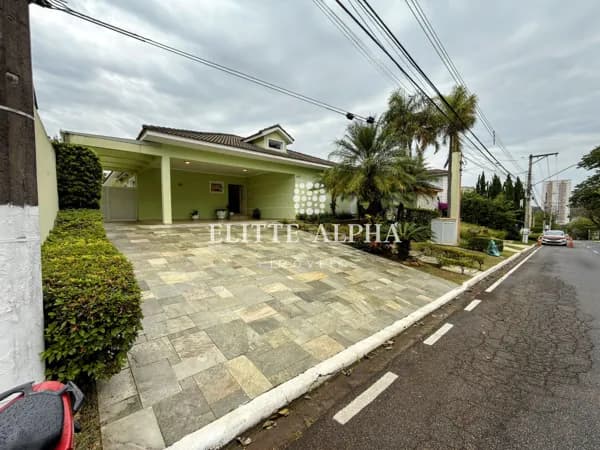 🏡 Condomínio Melville – Casa mobiliada para locação em Alphaville
