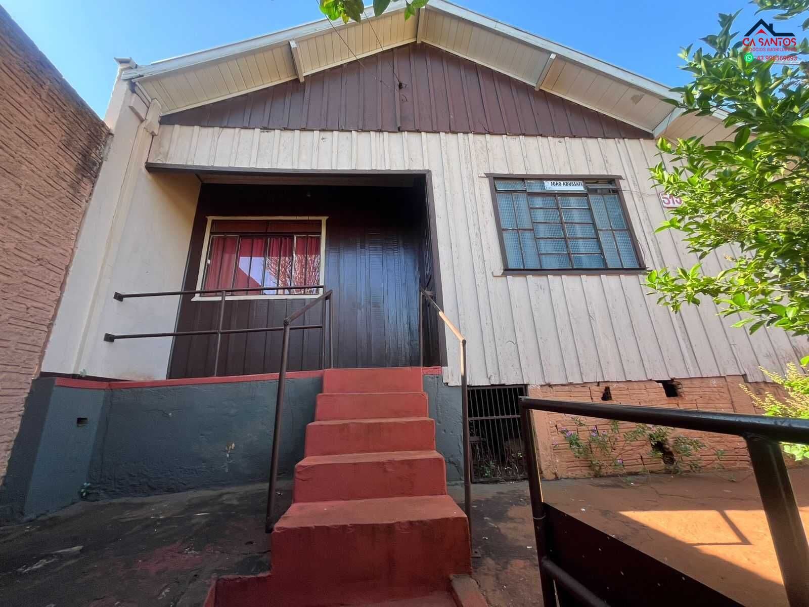Casa Madeira em Vila Casoni, Londrina/PR