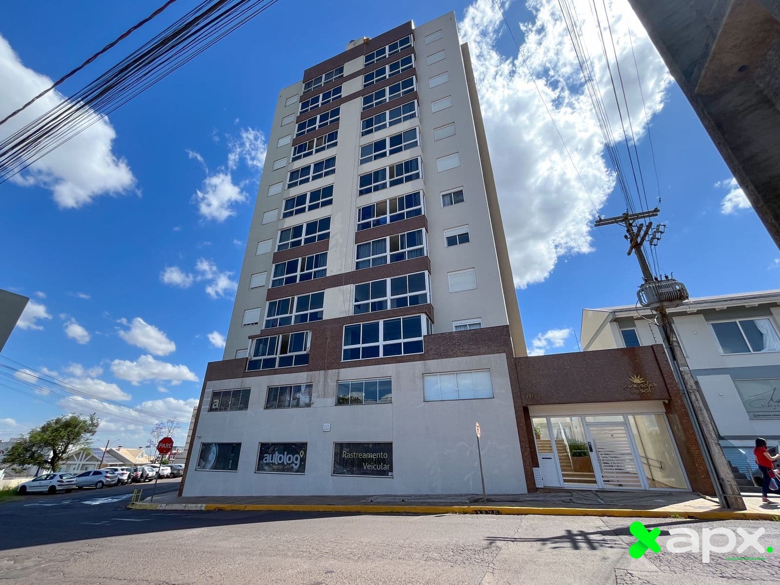 Apartamento de um dormitório no centro da cidade, edifício desejado e lindo para se viver ! 💚