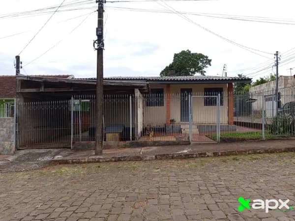 Duas Casas no Mesmo Terreno à Venda – Bairro Binth, Carazinho/RS