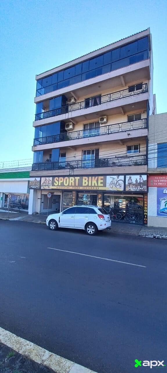 Apartamento na Avenida Flores da Cunha