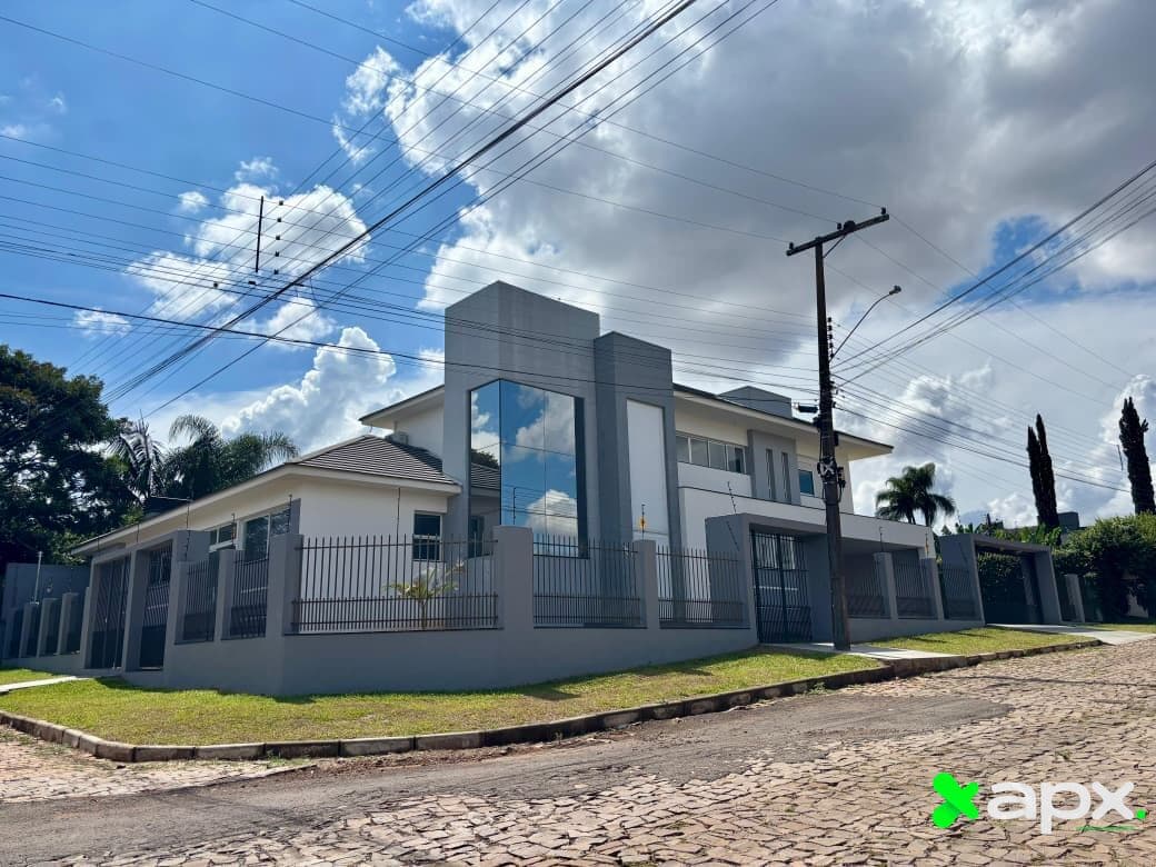 🏡 Casa alto padrão à venda com estrutura impecável!