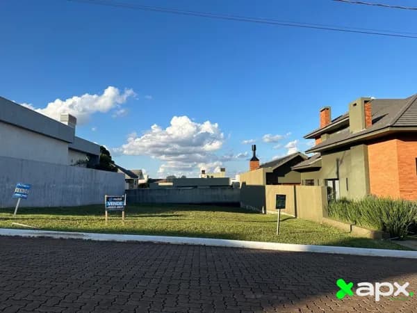 Lote/Terreno em Carazinho - Loeff