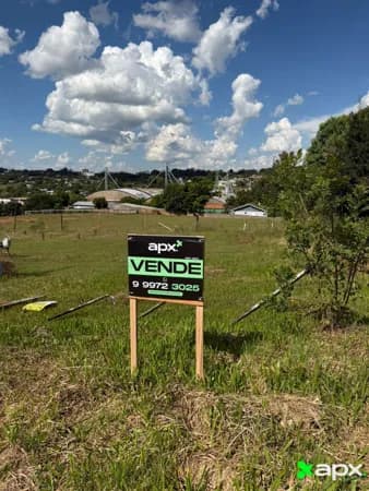 🏡 Terreno à venda no bairro Vila Nova!