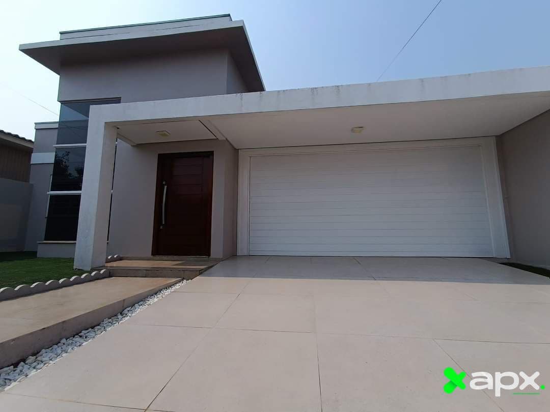Linda Casa com Piscina