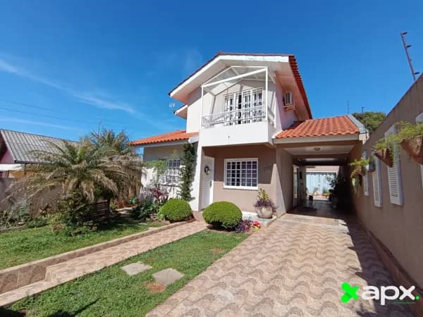 Casa de 02 andares próximo do Aquático