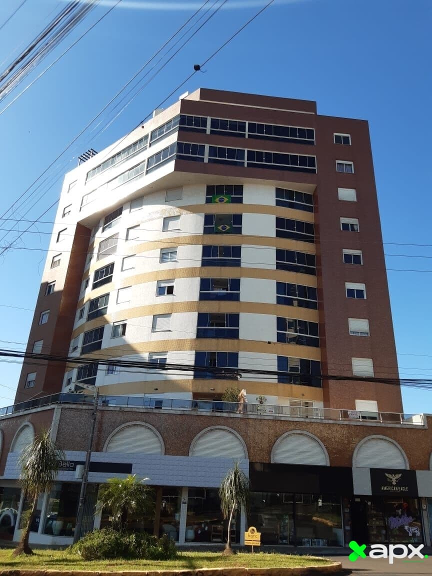 Apartamento Alto Padrão - No coração da Av. Pátria