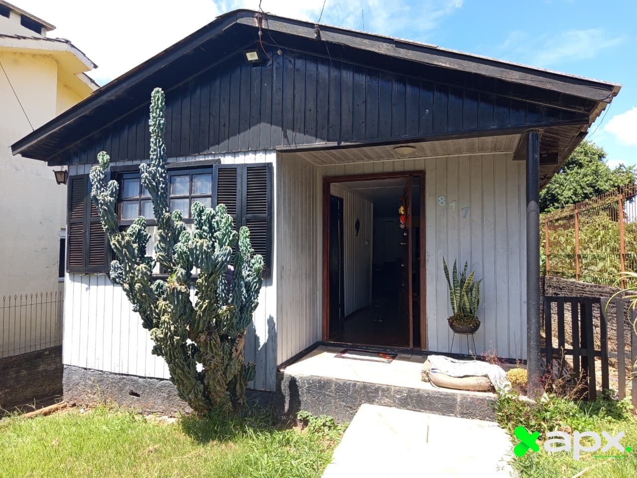 🏡 Casa à Venda no Centro – Excelente Oportunidade!