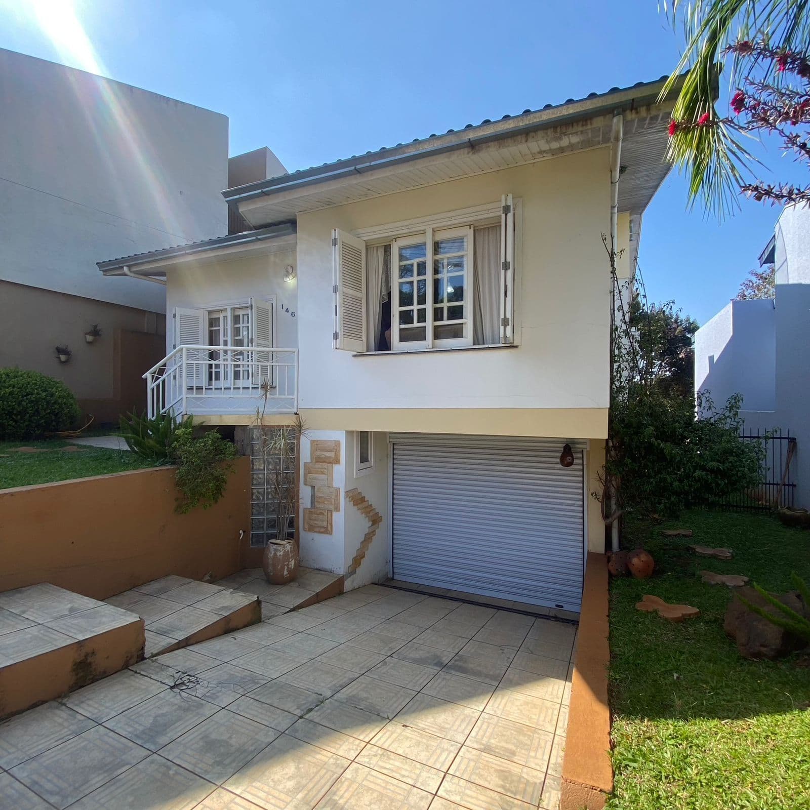 Casa 3 dormitórios a apenas 100 metros da Av. Pátria