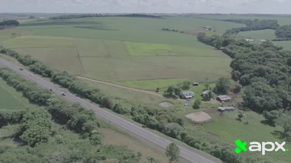 Área Rural na beira do asfalto - BR - 386
