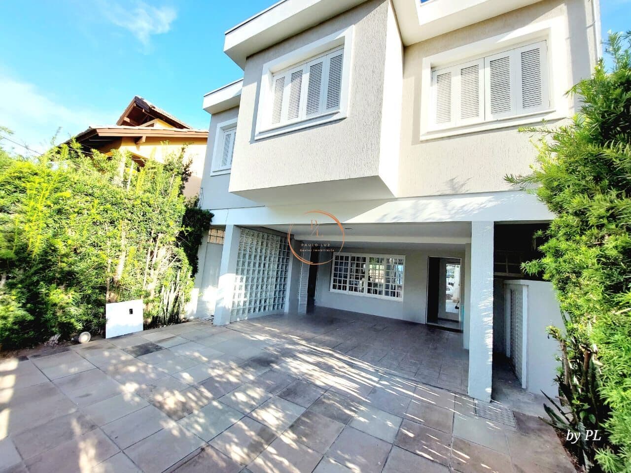 🏡✨ Residência Espetacular com Vista para o Rio | 221 m² | Bairro Espírito Santo 🌅🌊