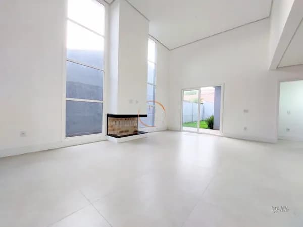 🏡Alto Padrão, Sol o Dia Todo e Piscina: Seu Novo Lar em Ipanema🏡