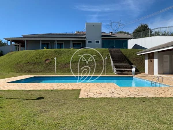 Uma Residência nova e moderna entra à venda em Atibaia.