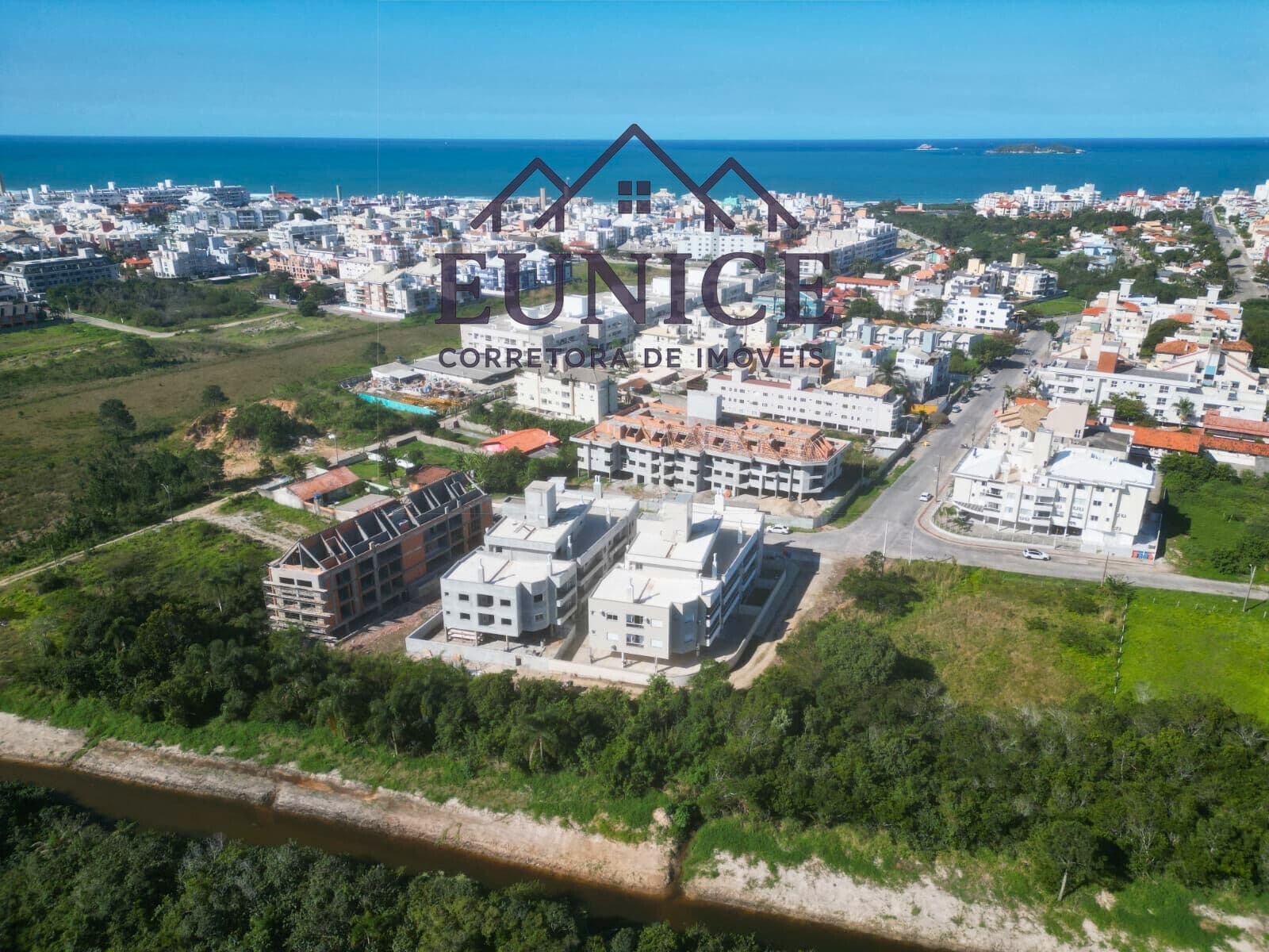 Apartamento em Ingleses do Rio Vermelho, Florianópolis/SC