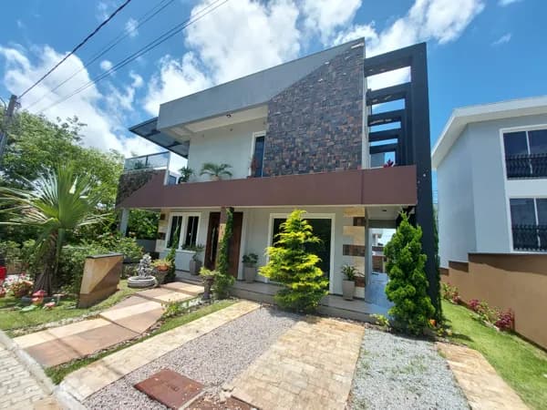 Casa à venda no bairro Ingleses do Rio Vermelho em Florianópolis/SC