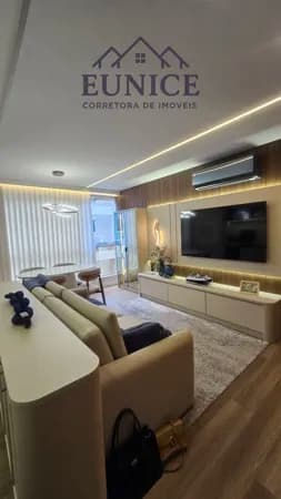 Apartamento mobiliado e decorado perto do mar