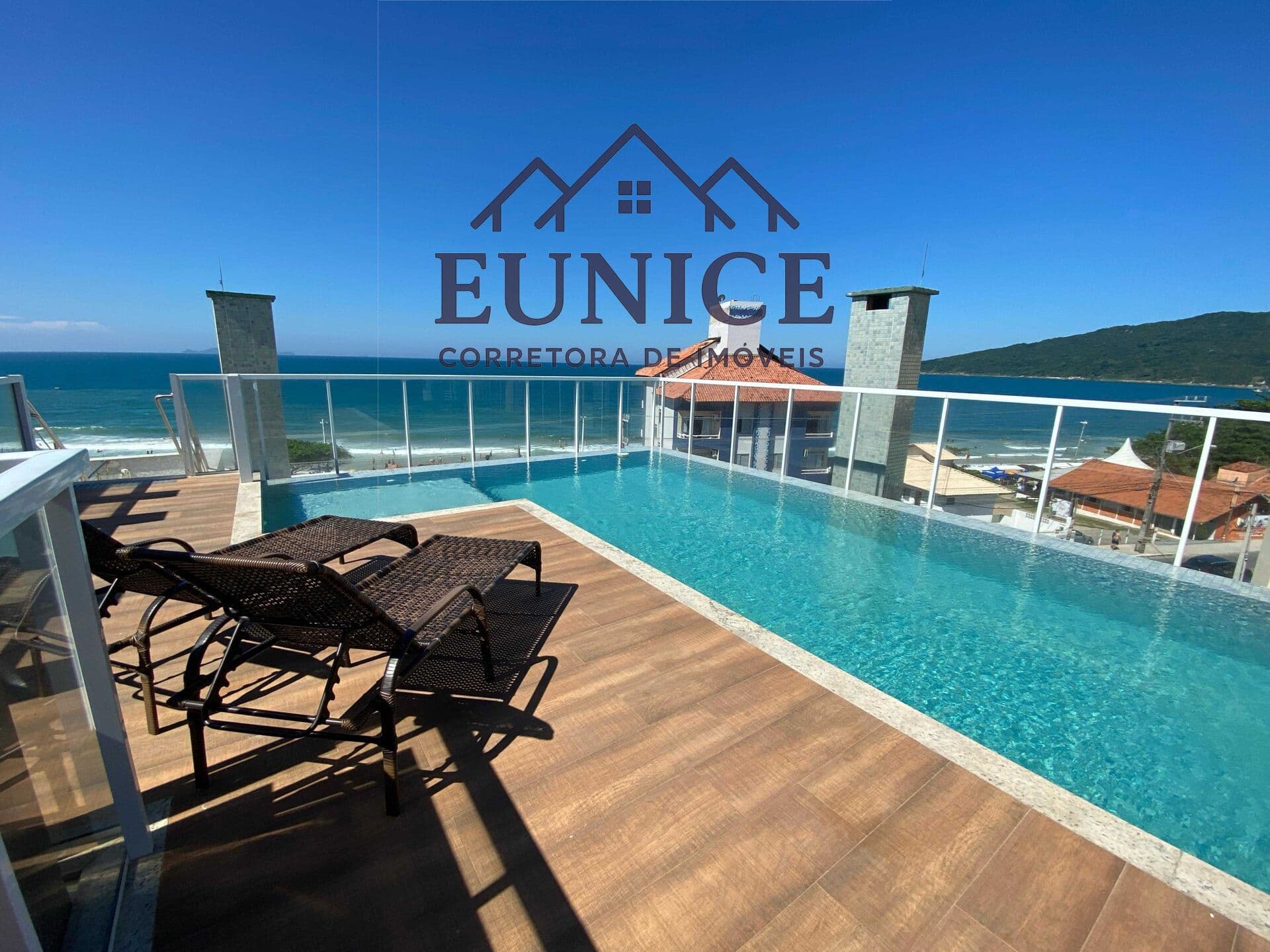 Apartamento vista mar à venda na praia Ingleses