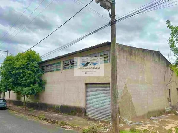 Galpão/Depósito/Armazém em Curvelo - Centro