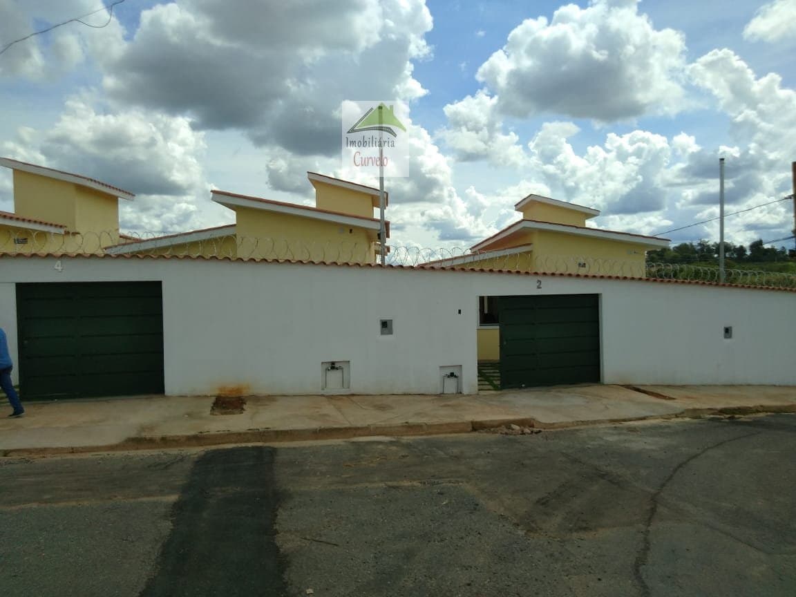 Casa Alvenaria para Venda em Residencial Lourdes Curvelo-MG