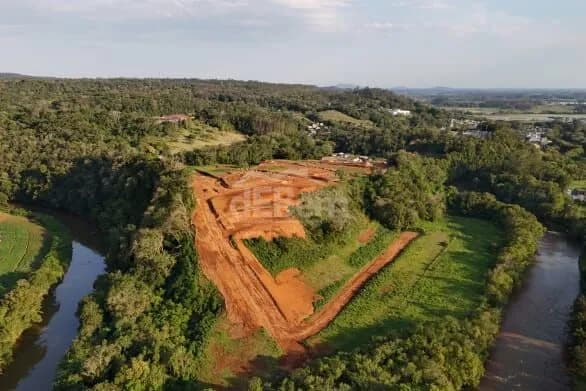Lote/Terreno em Nova Veneza - Centro