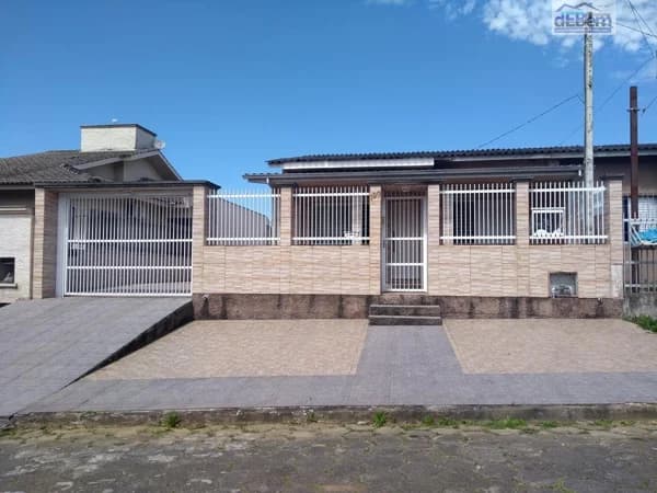 Casa Alvenaria para Venda em Milanese Criciúma-SC