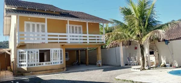 Sobrado à venda no bairro São Marcos – 260 m² privativos por R$ 980.000,00.