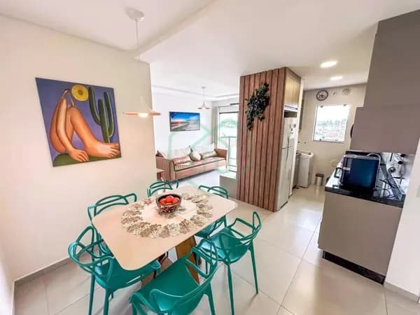 Apartamento 1 suíte mais 2 quartos MOBILIADO em Balneário Piçarras por R$ 999.000,00