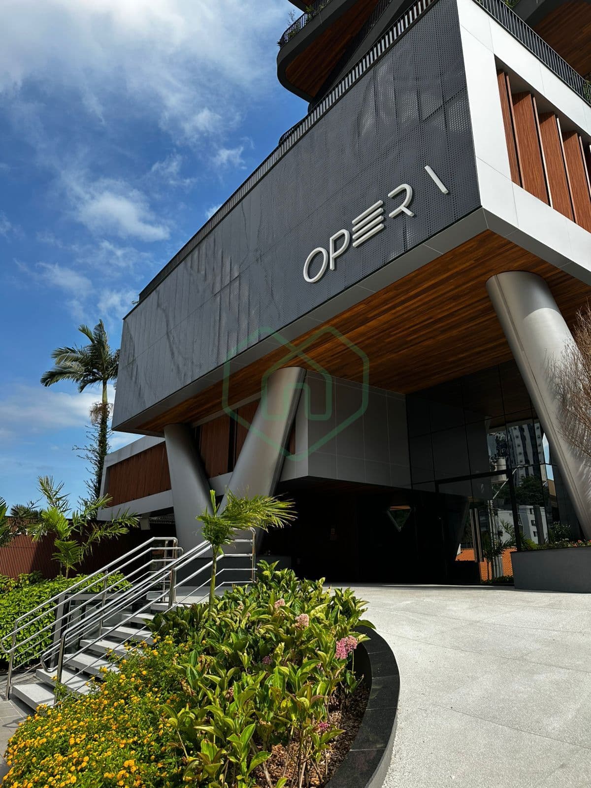 APARTAMENTO À VENDA 4 suítes SEMI MOBILIADO NOVO NO OPERA JOINVILLE | ANDAR ALTO | 3 SUÍTES 3 VAGAS POR R$ 4.500.000,00