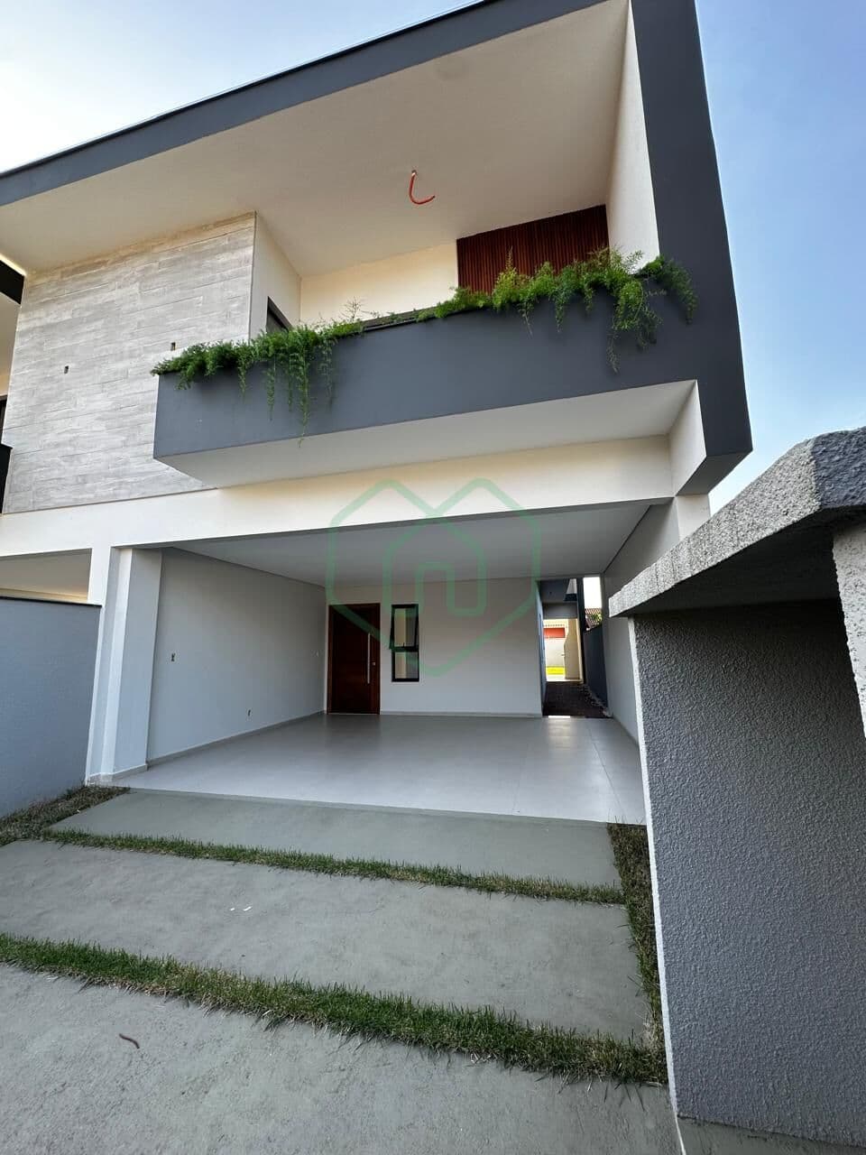 GEMINADO NOVO ALTO PADRÃO 3 suítes BAIRRO GLÓRIA por R$ 1.100.000,00