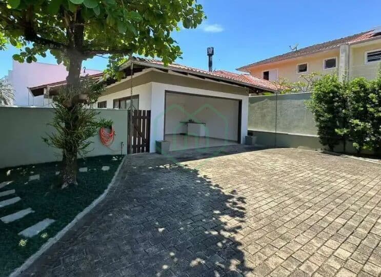 Casa à venda Semi Mobiliada no Bom Retiro por R$ 920.000,00 – Joinville/SC