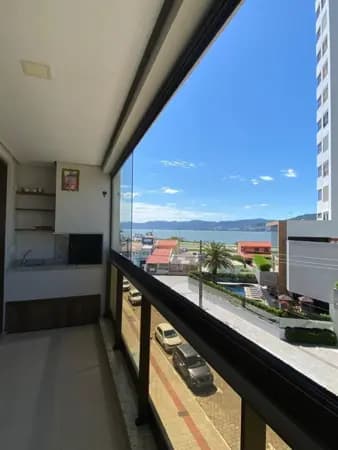 Apartamento à venda no bairro Estreito em Florianópolis/SC